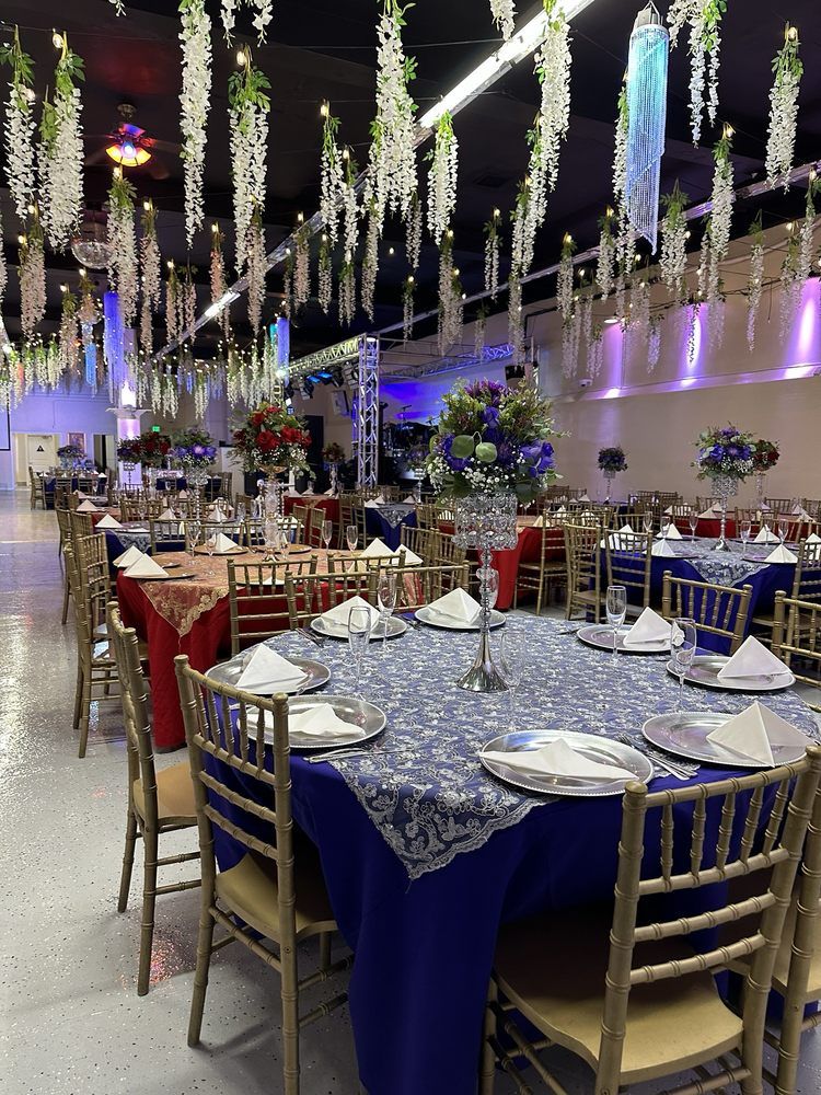 Romantic pink & gold event setup